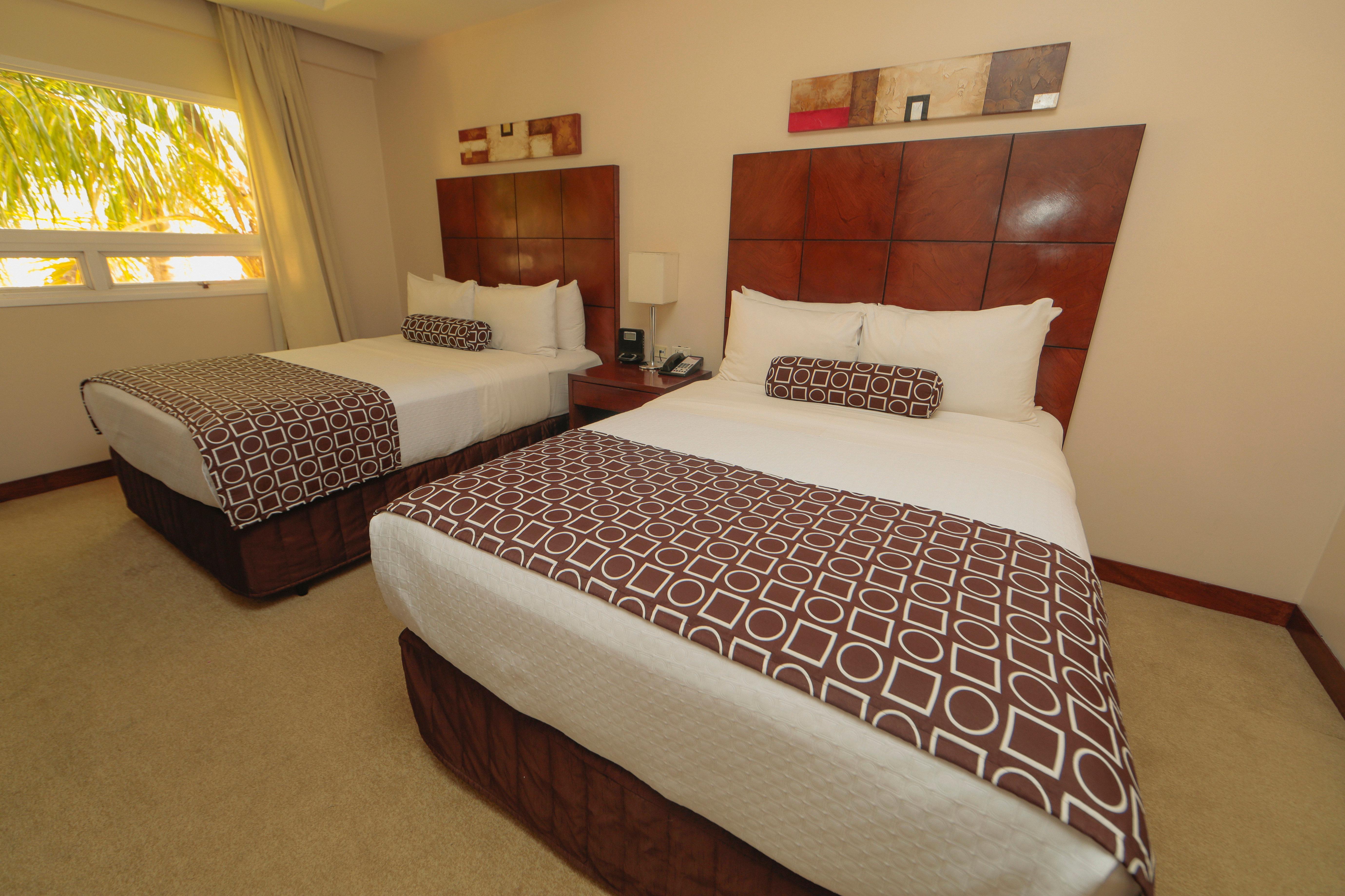 Отель Crowne Plaza Asuncion By Ihg Экстерьер фото