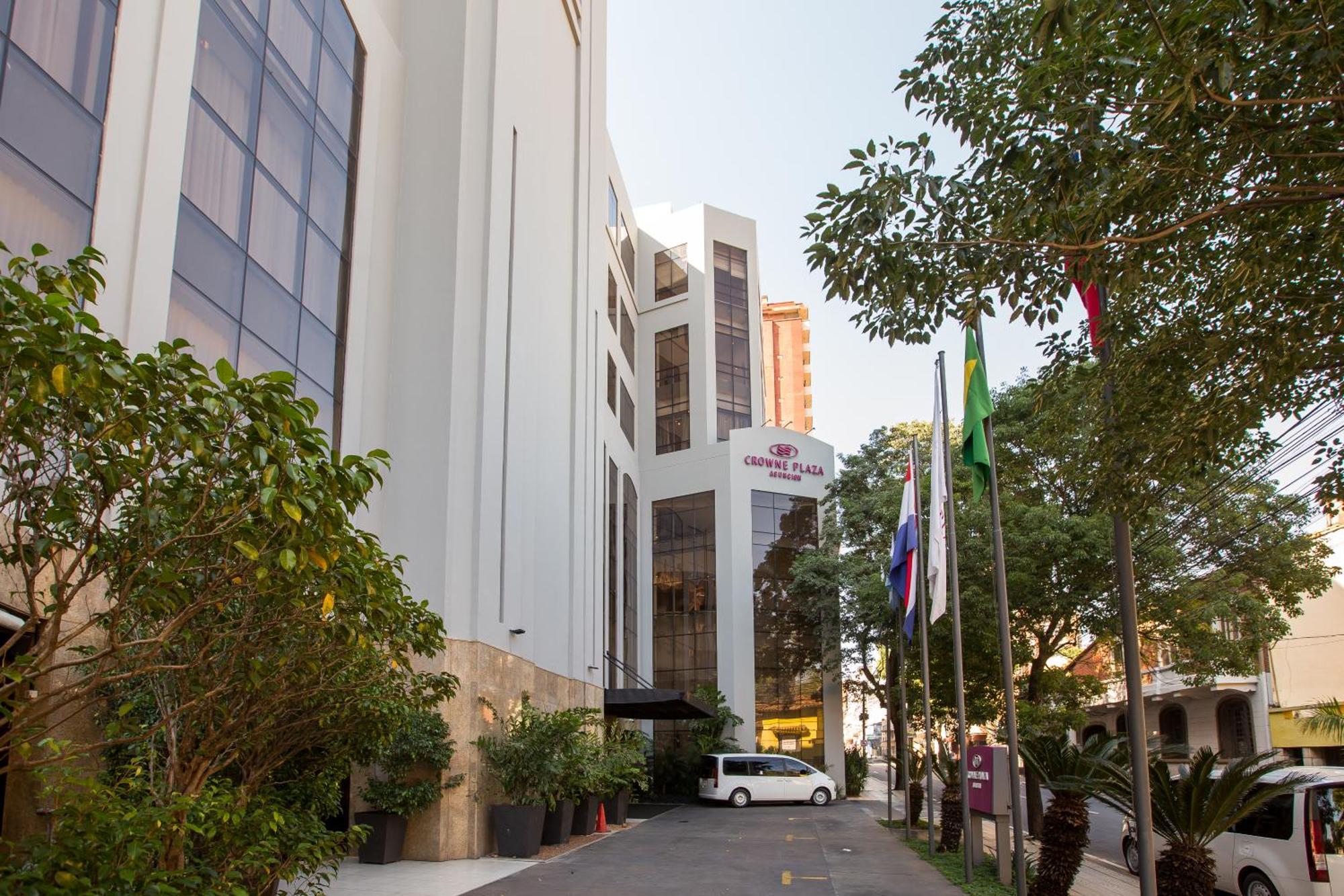 Отель Crowne Plaza Asuncion By Ihg Экстерьер фото