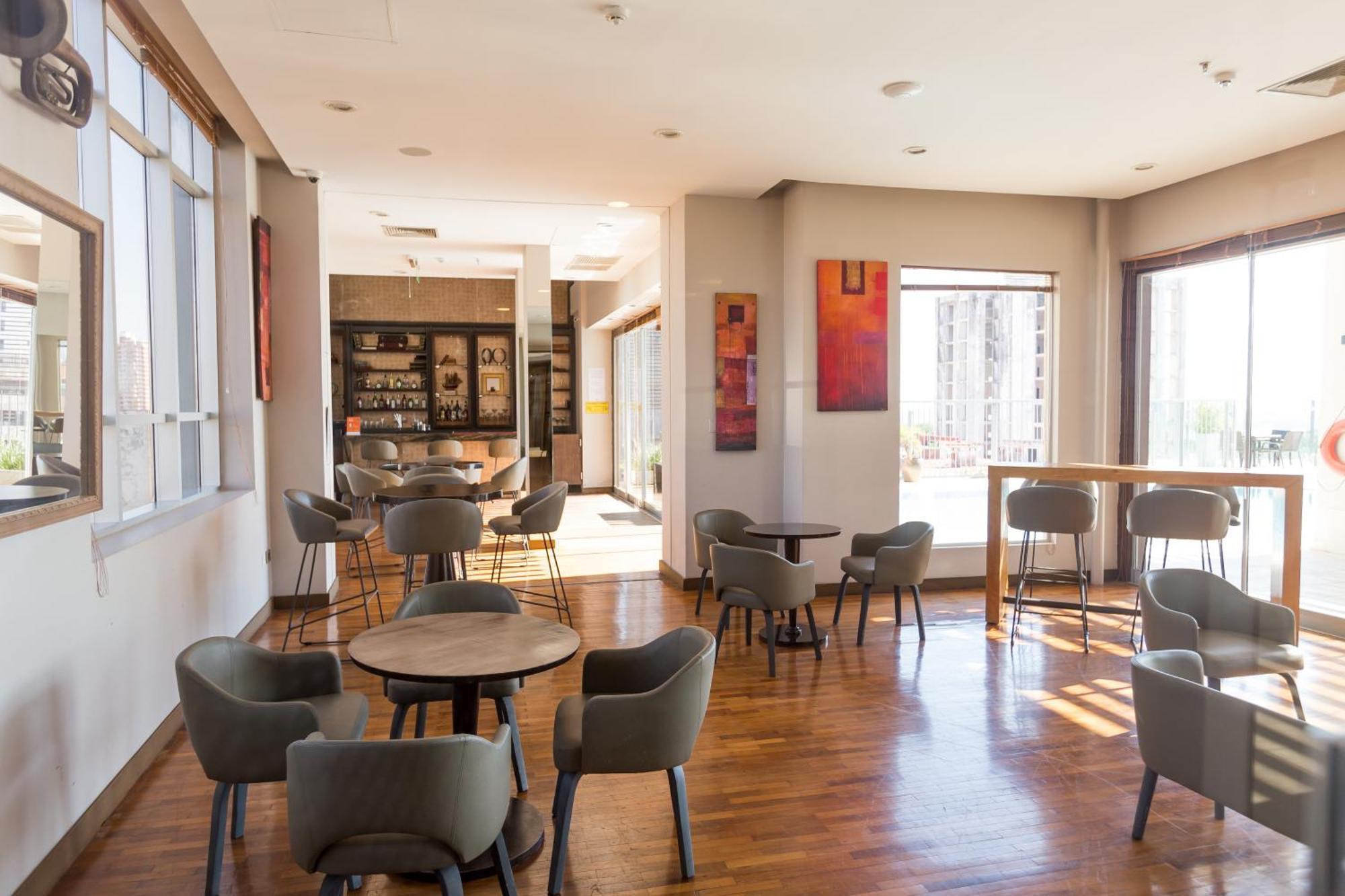 Отель Crowne Plaza Asuncion By Ihg Экстерьер фото