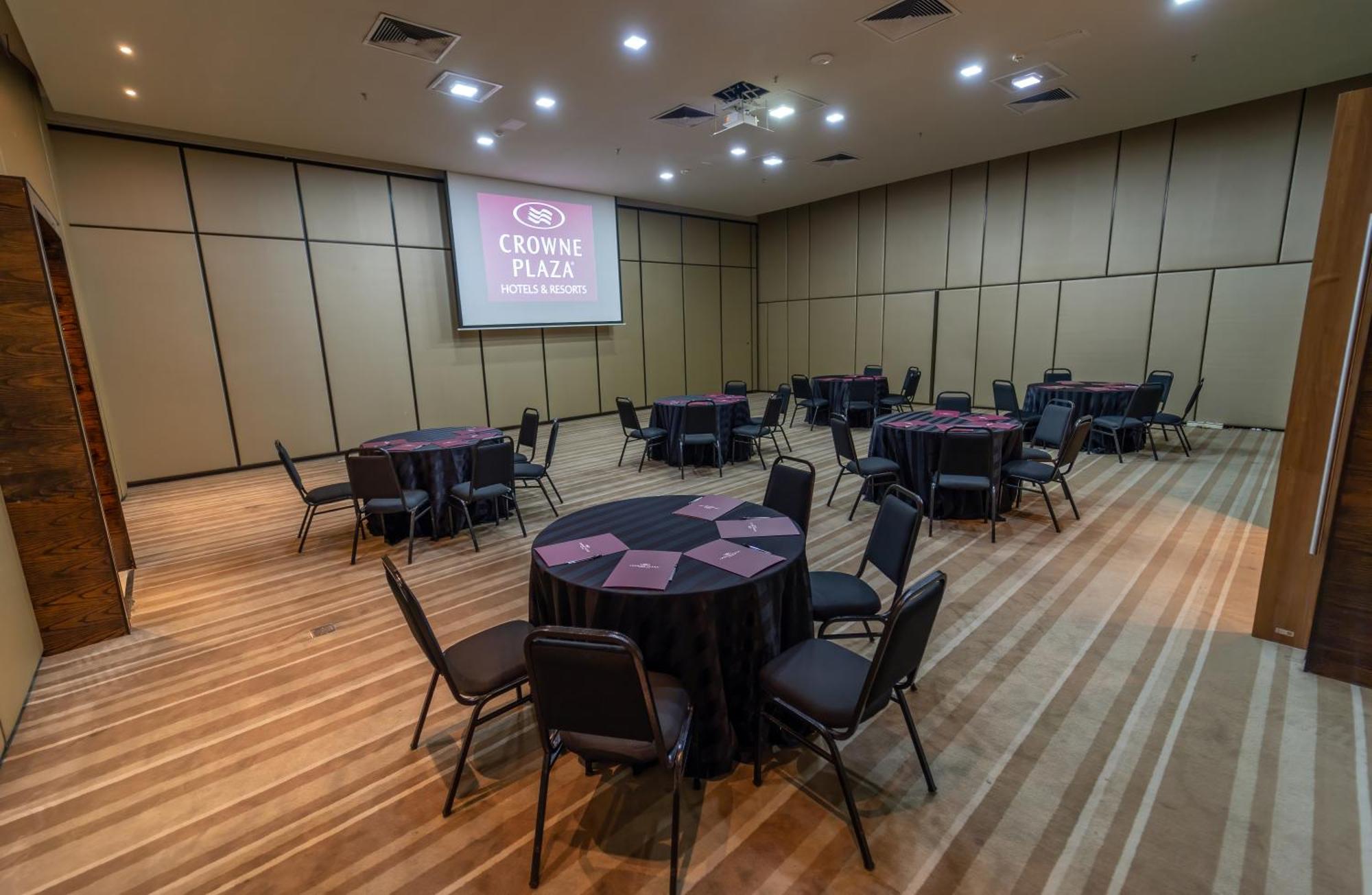 Отель Crowne Plaza Asuncion By Ihg Экстерьер фото