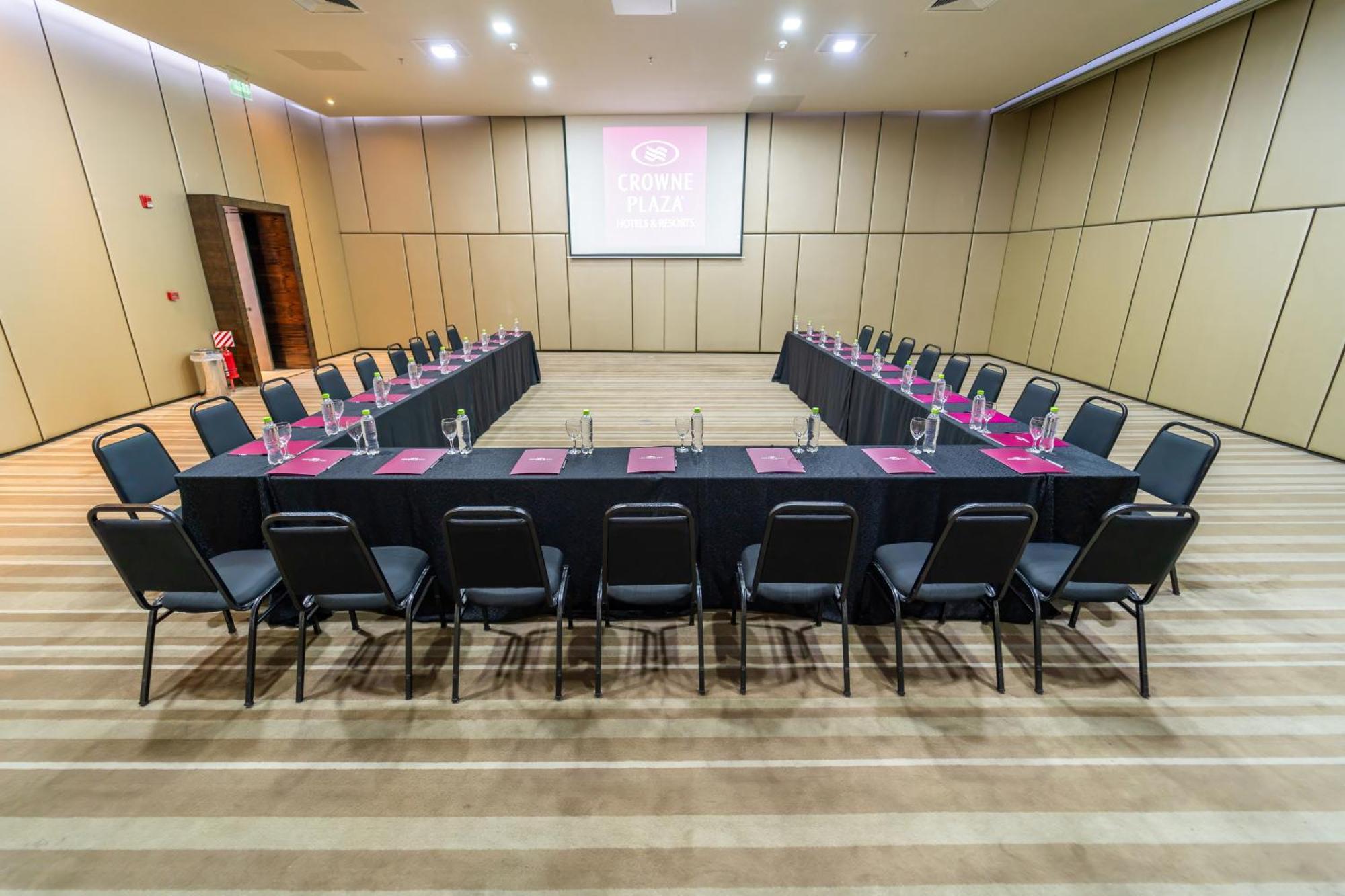 Отель Crowne Plaza Asuncion By Ihg Экстерьер фото